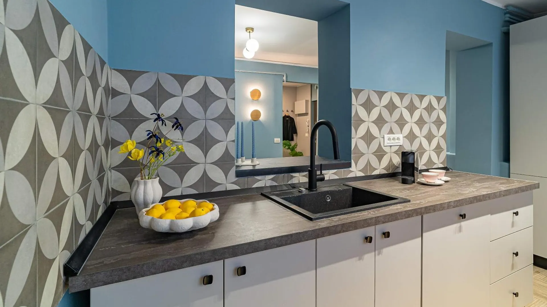 Appartement Celestial Azure - Tranquil 1Br In Piata Universitatii Boekarest Roemenië